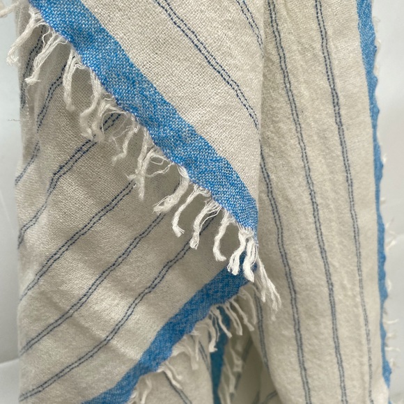 New J. Crew Lightweight Wool Scarf Striped With Eyelash Fringe - Picture 7 of 7